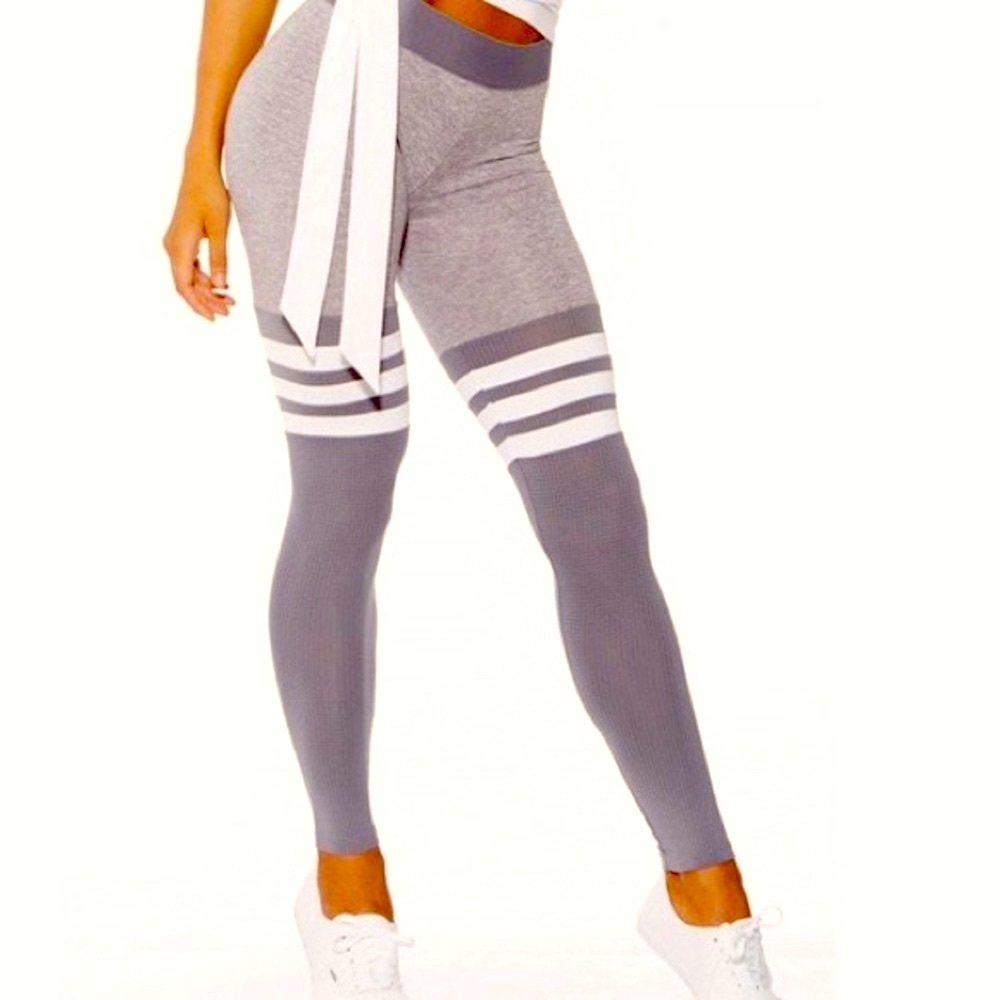 Bombshell sportswear Thigh high sock leggings silver !!